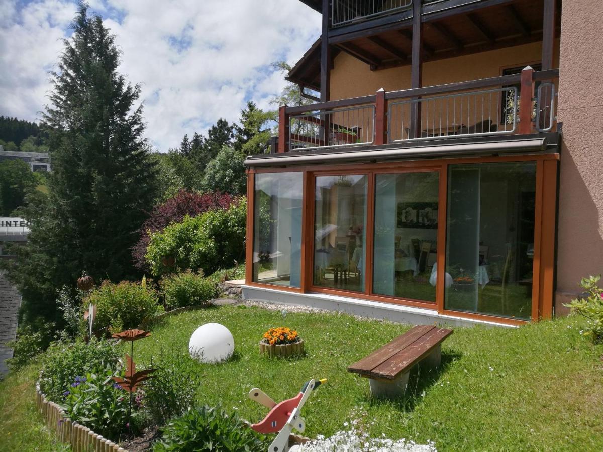 Wohlfuehlgaestehaus Eva-Maria Schaetzle Schonach im Schwarzwald Esterno foto